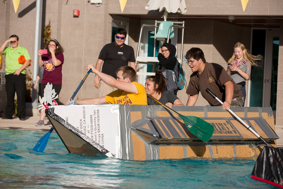 Cardboard-boat-races-0623a