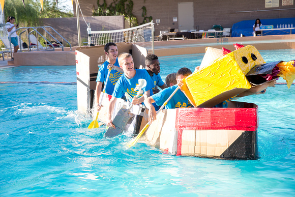 Poly-cardboard-boat-races-fall-2016-JH-2302a
