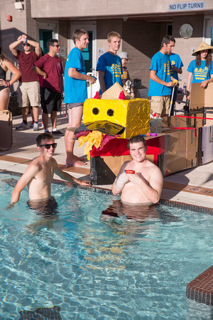 Poly-cardboard-boat-races-fall-2016-JH-2272a